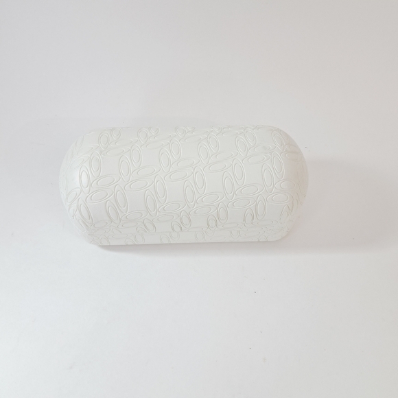 Oakley White Embossed Logo Hard Case Sun Eye Glasses Caee‎ - Picture 1 of 6